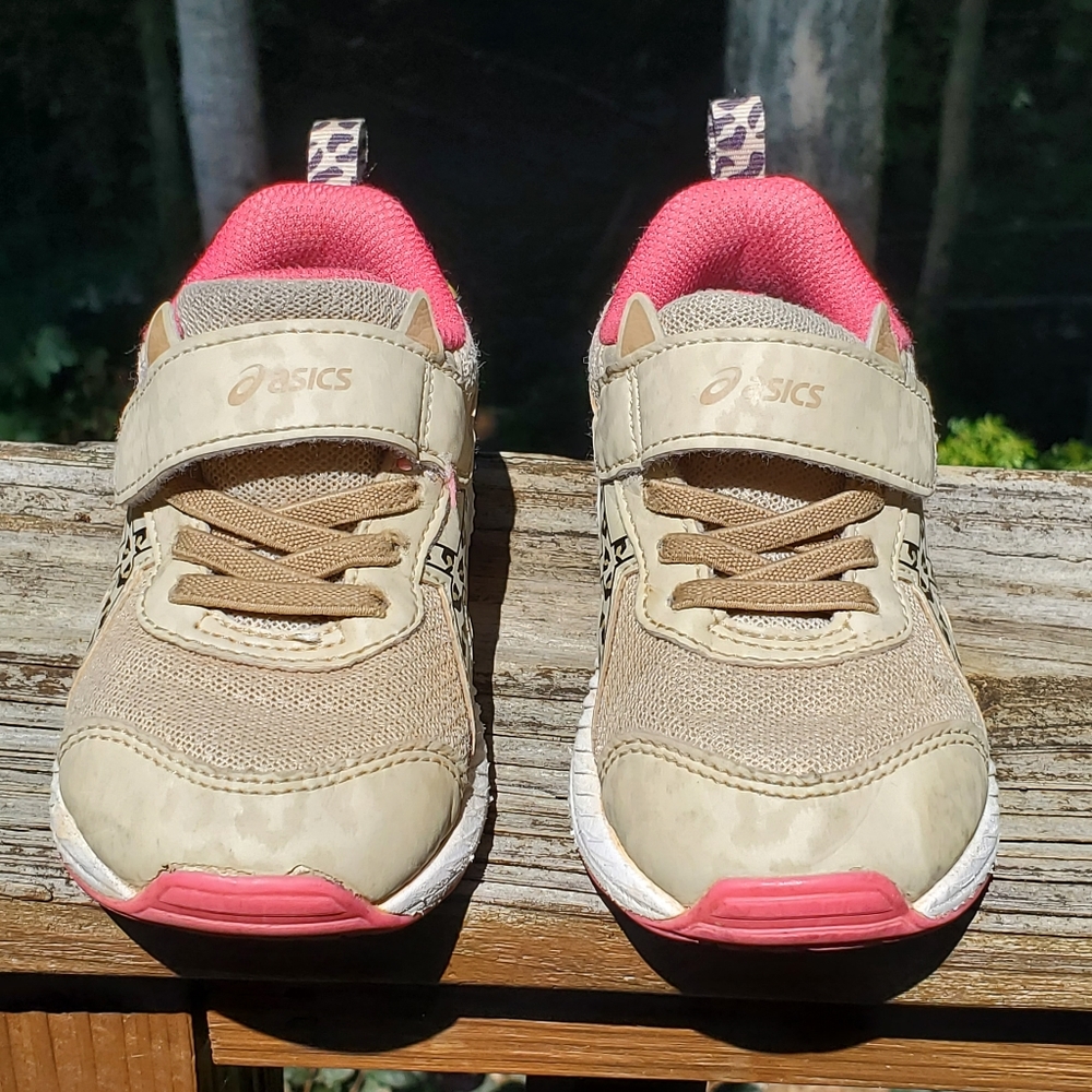 ASICS